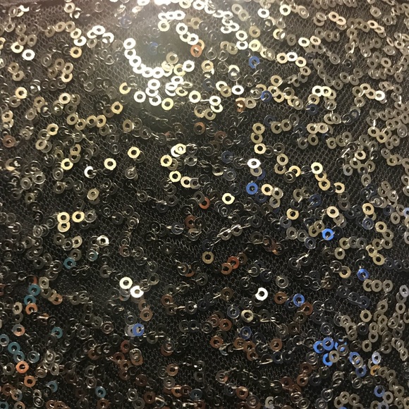 NEW Express mini skirt - Picture 2 of 3